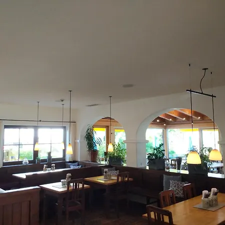 S'wirtshaus & Restaurant 3* オーバーアマーガウ