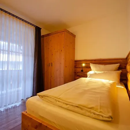 S'wirtshaus & Restaurant 3* Обераммергау
